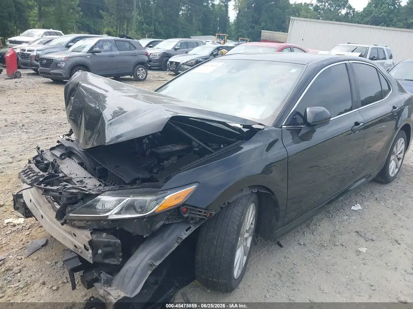 2019 TOYOTA CAMRY LE