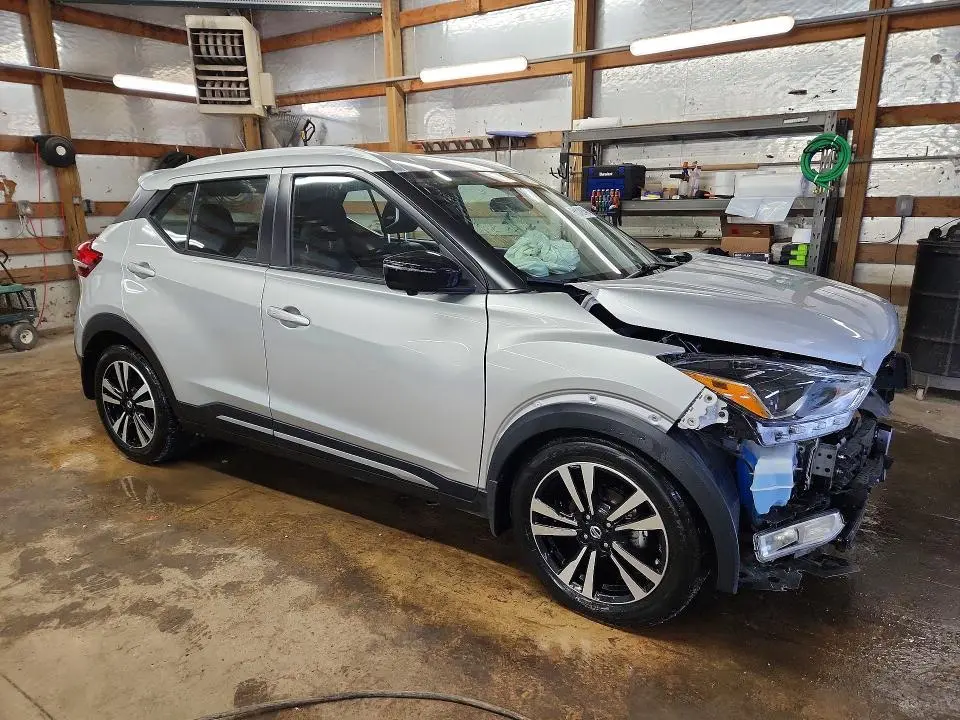 2020 NISSAN KICKS SR  