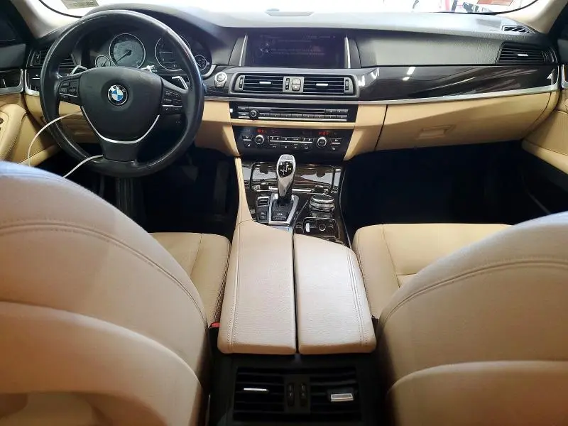 2016 BMW 528 XI  