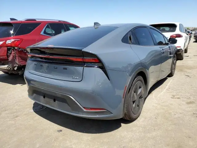 2023 TOYOTA PRIUS LE  