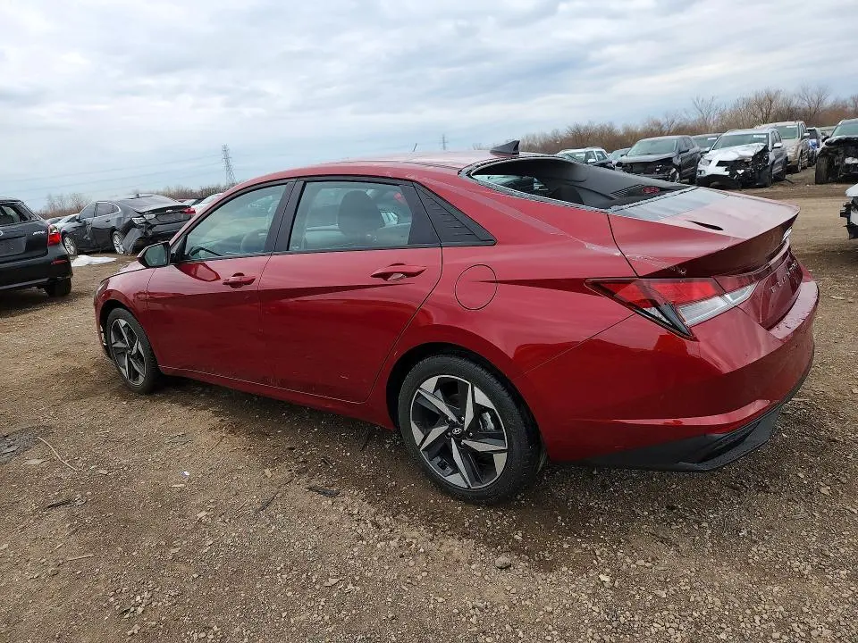 2023 HYUNDAI ELANTRA SEL  