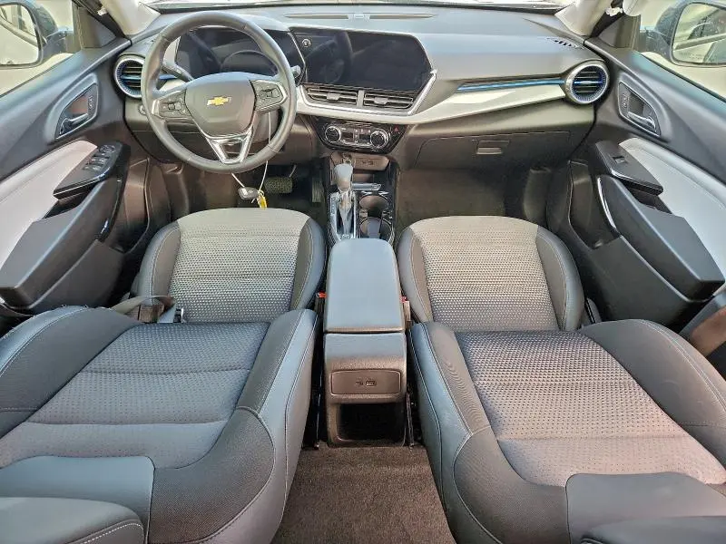 2025 CHEVROLET TRAX 1LT  