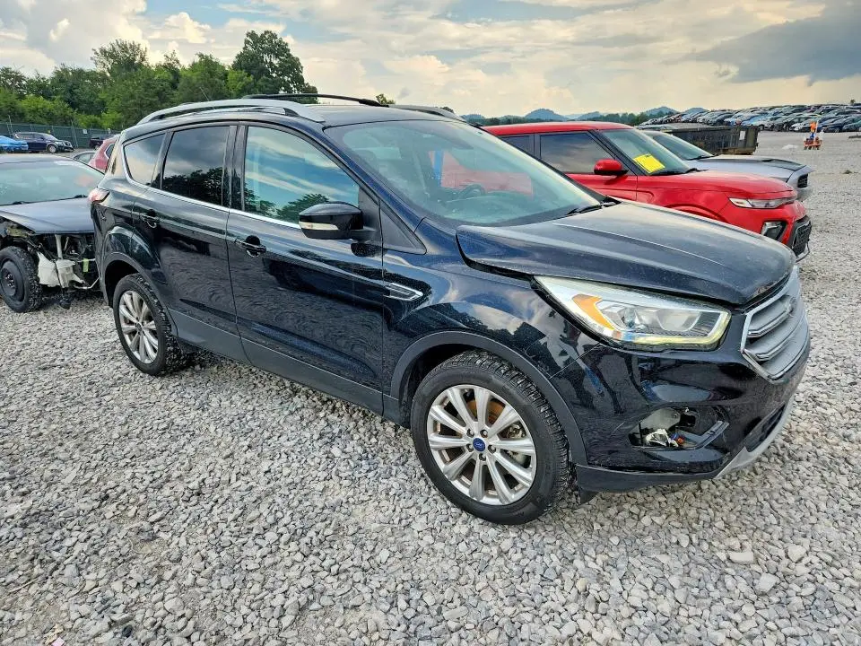 2017 FORD ESCAPE   