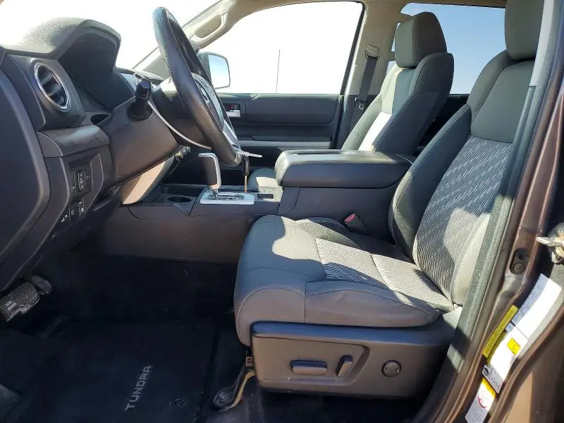 2018 TOYOTA TUNDRA CREWMAX SR5  