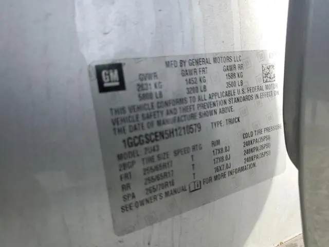 2017 CHEVROLET COLORADO LT  