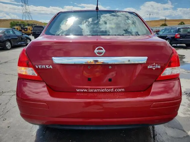 2010 NISSAN VERSA S  
