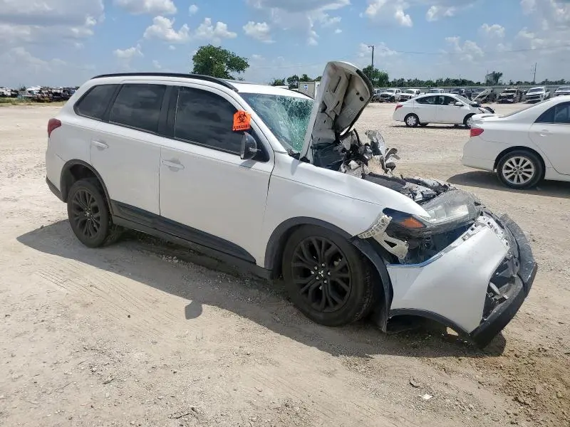 2018 MITSUBISHI OUTLANDER SE  