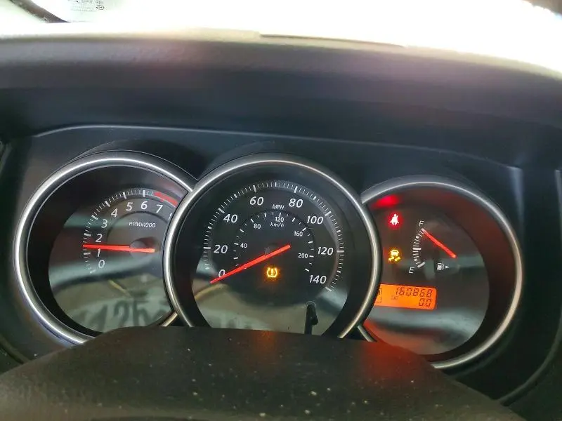 2012 NISSAN VERSA 1.8 S  