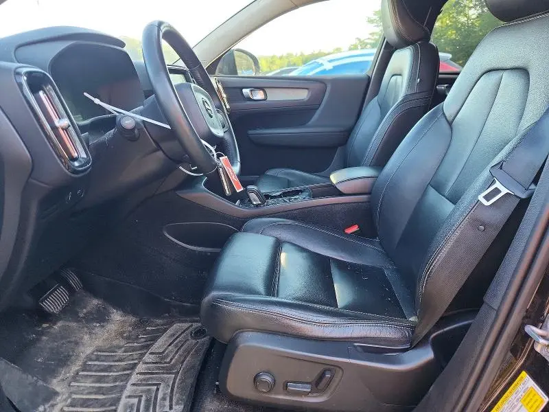 2019 VOLVO XC40 T5 INSCRIPTION  