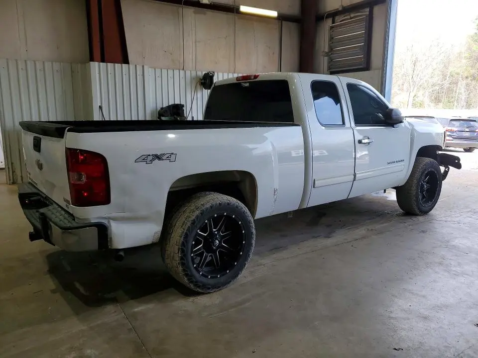 2011 CHEVROLET SILVERADO K1500 LS  