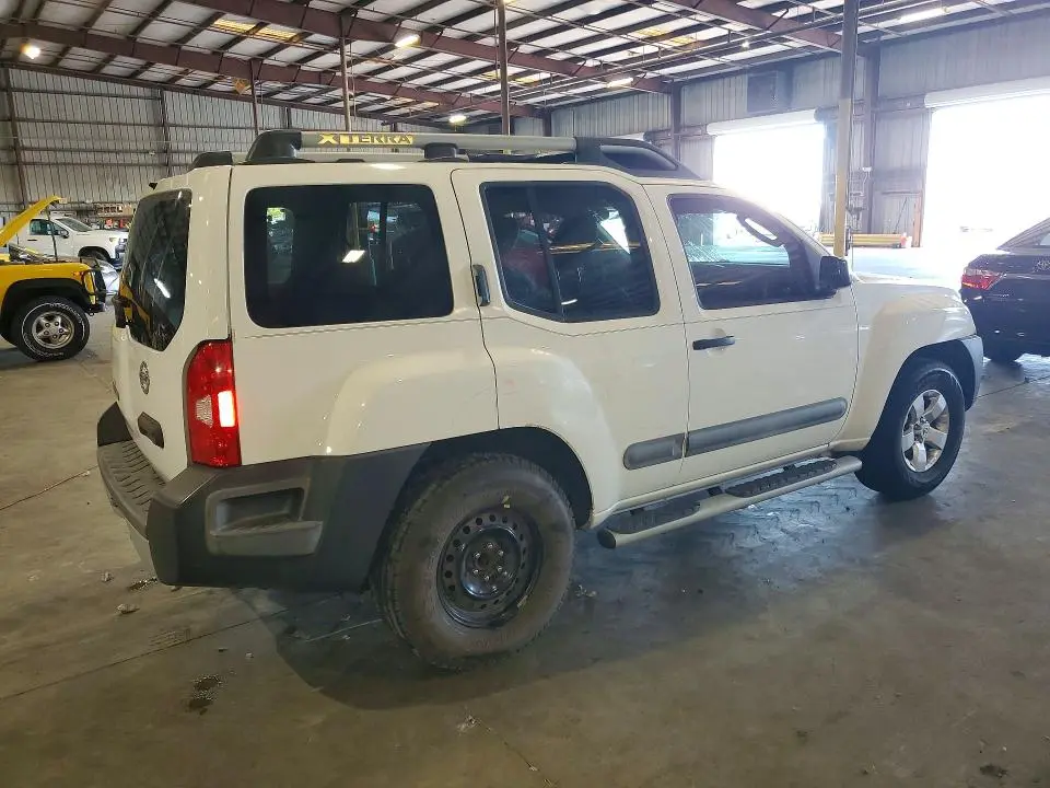 2011 NISSAN XTERRA X  