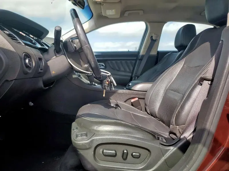 2010 FORD TAURUS LIMITED  