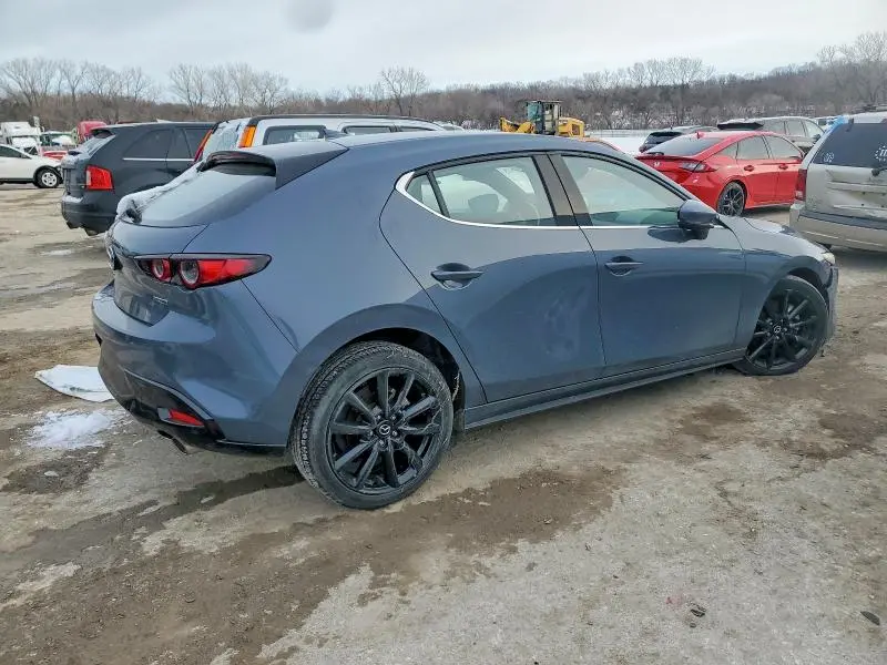 2021 MAZDA 3 PREMIUM  