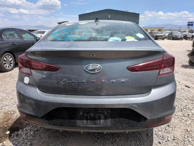 2020 HYUNDAI ELANTRA SEL  