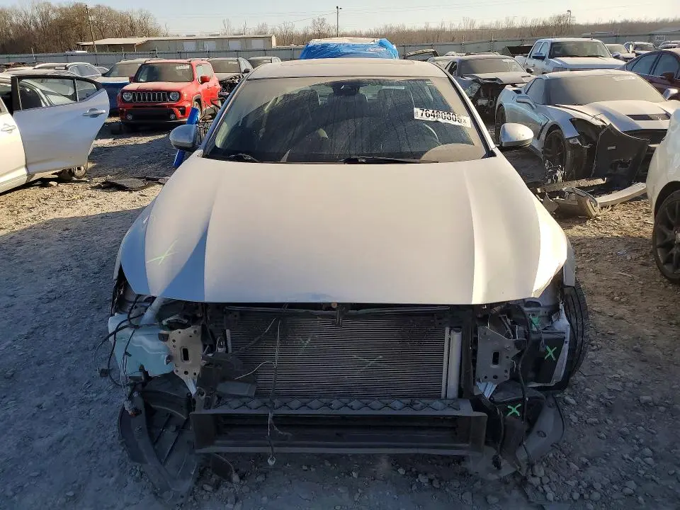 2022 NISSAN ALTIMA SL  