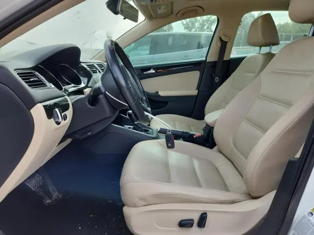 2017 VOLKSWAGEN JETTA SEL  