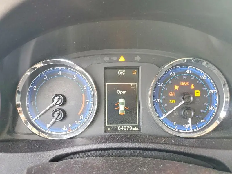 2019 TOYOTA COROLLA SE  