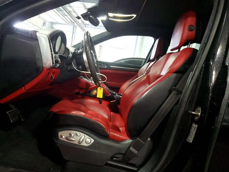 2018 PORSCHE CAYENNE TURBO  