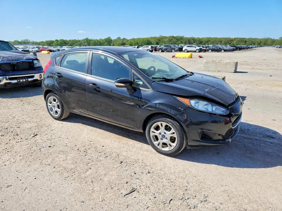 2015 FORD FIESTA SE  