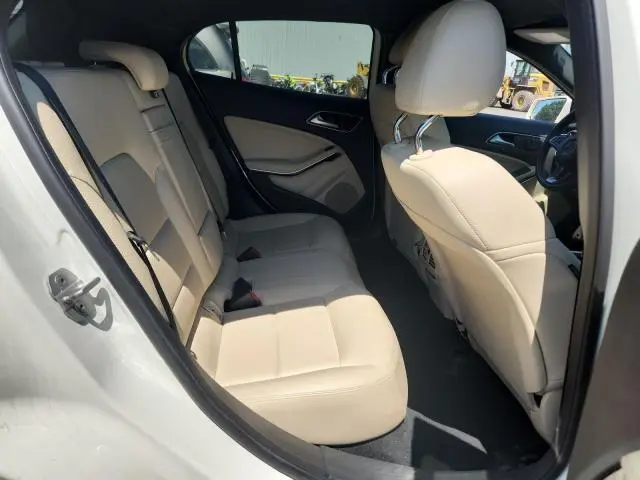 2017 MERCEDES-BENZ GLA 250 4MATIC  