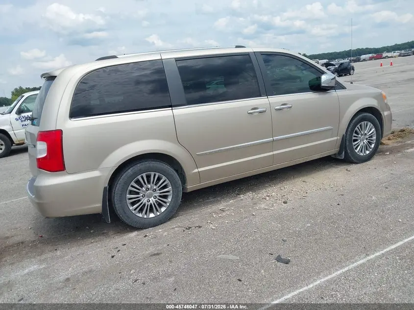 2013 CHRYSLER TOWN & COUNTRY LIMITED