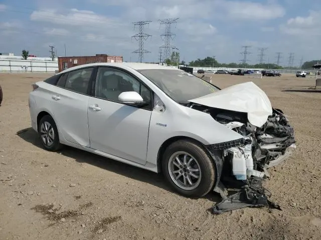 2016 TOYOTA PRIUS   