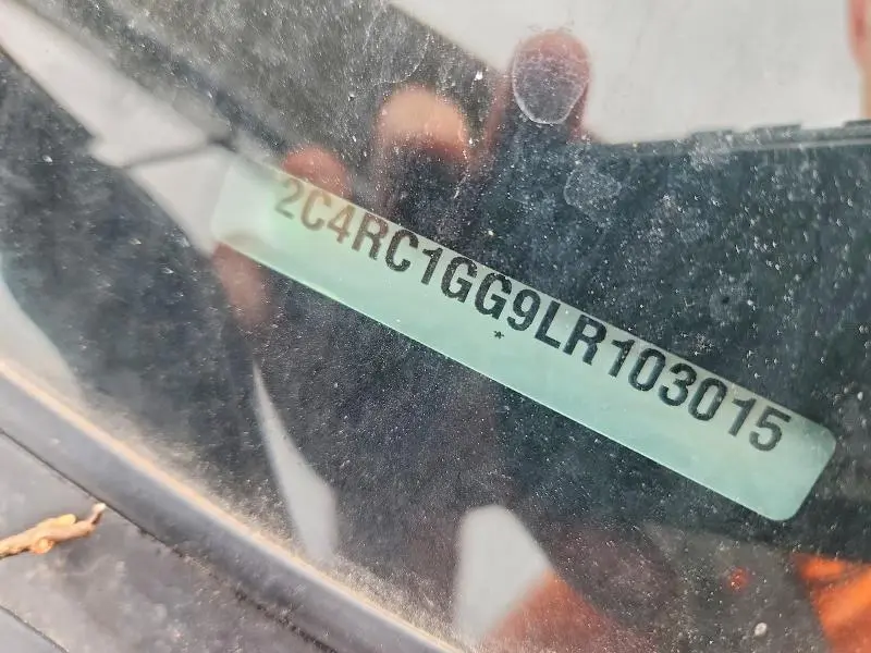 2020 CHRYSLER PACIFICA LIMITED  