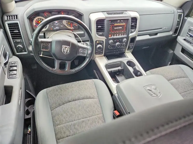 2018 RAM 1500 SLT  