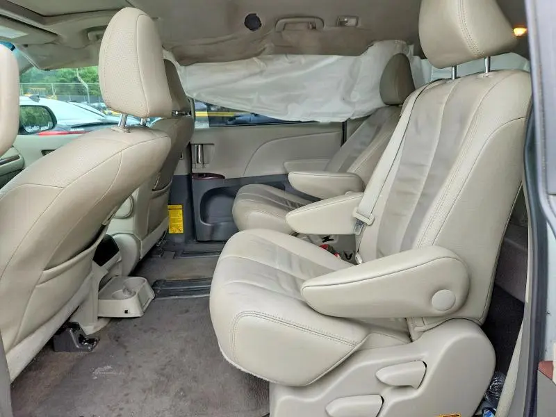 2012 TOYOTA SIENNA XLE 8-PASSENGER  