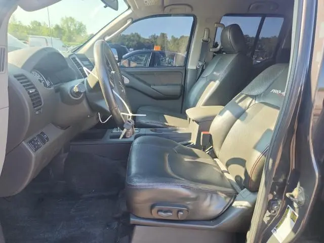 2010 NISSAN FRONTIER CREW CAB SE  