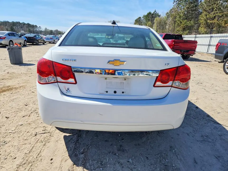 2015 CHEVROLET CRUZE LT  