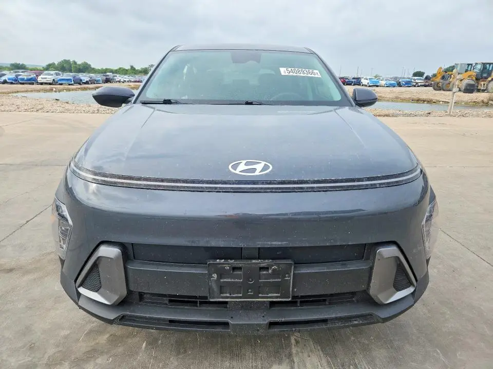 2025 HYUNDAI KONA SE  
