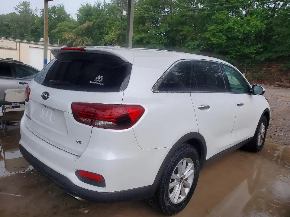 2019 KIA SORENTO LX V6  