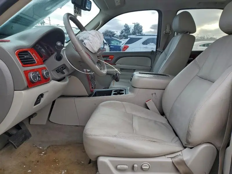 2011 CHEVROLET TAHOE K1500 LT  