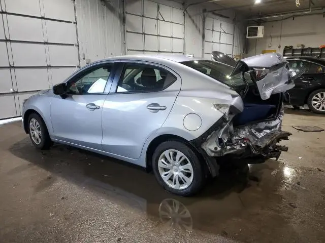 2019 TOYOTA YARIS L  