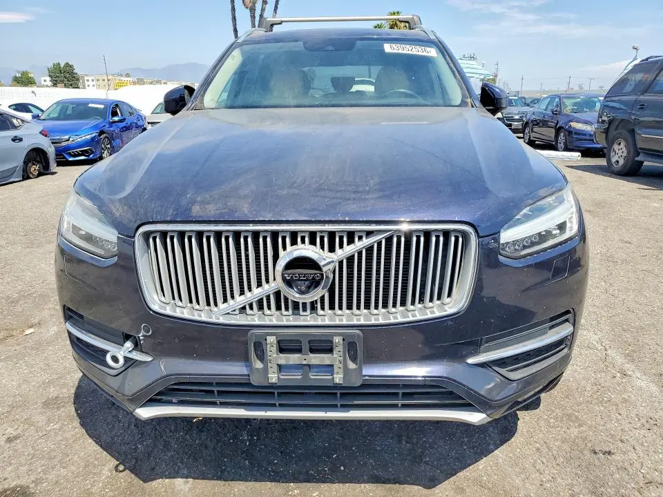 2016 VOLVO XC90 T6  