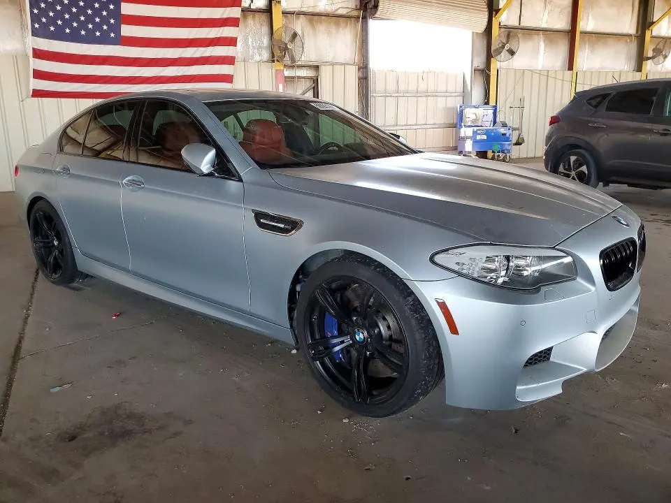 2013 BMW M5   