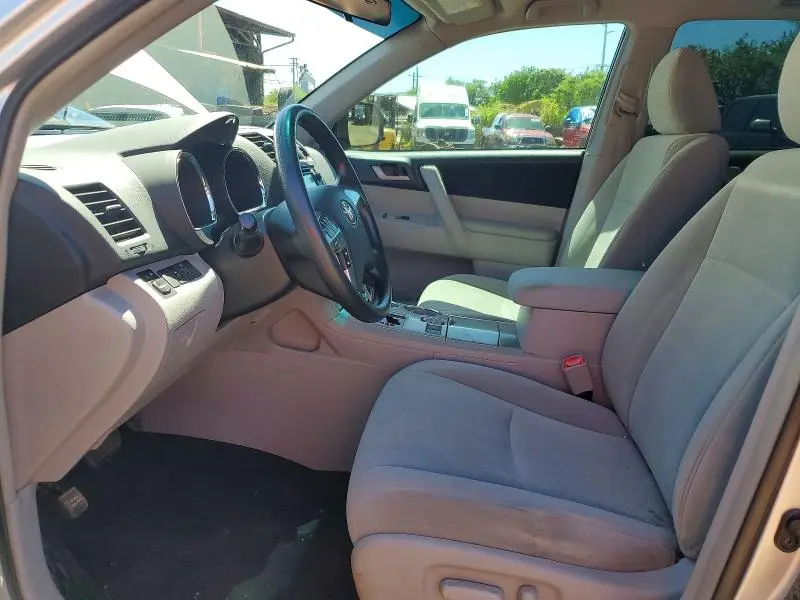 2013 TOYOTA HIGHLANDER BASE  