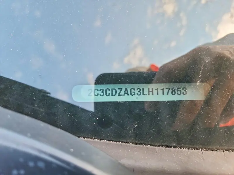 2020 DODGE CHALLENGER SXT  