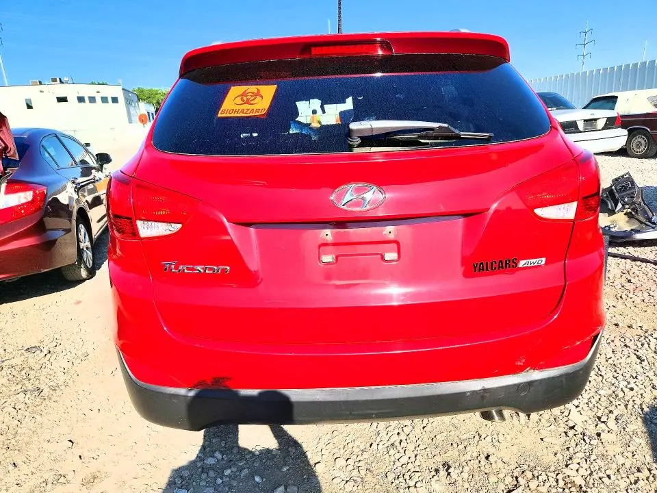 2015 HYUNDAI TUCSON SE  