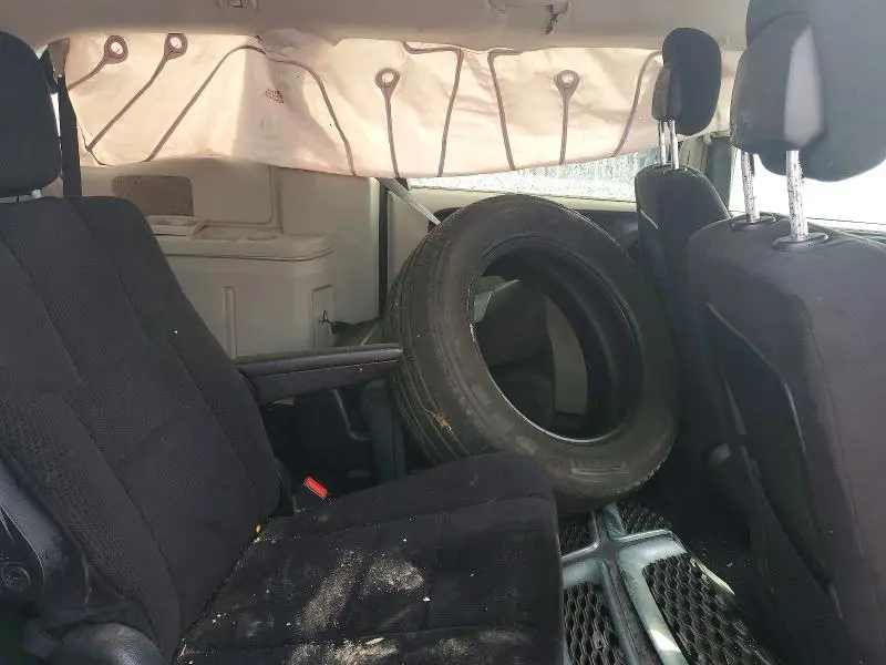 2014 DODGE GRAND CARAVAN SE  