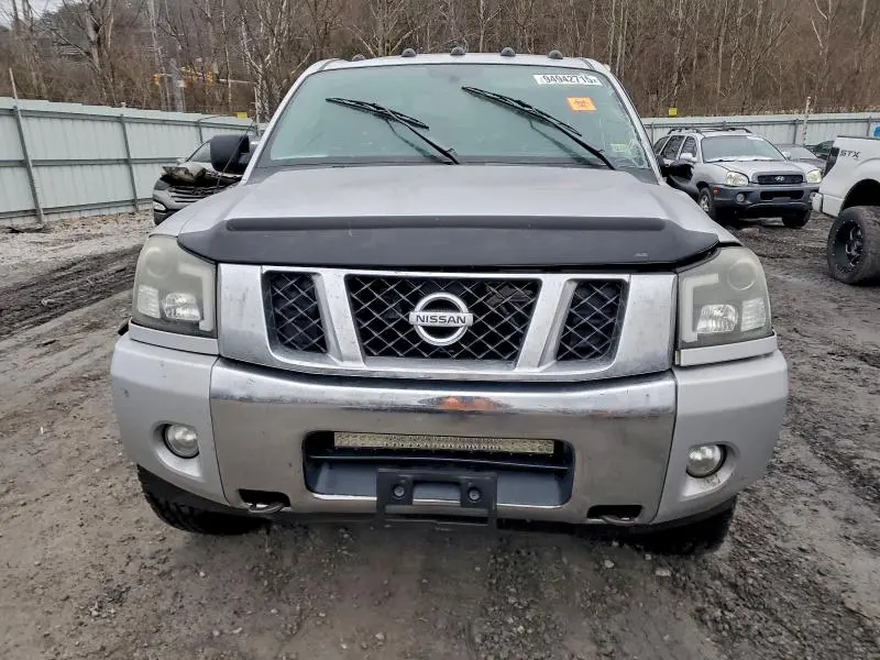 2013 NISSAN TITAN S  