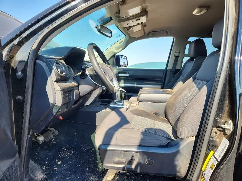 2016 TOYOTA TUNDRA SR5  