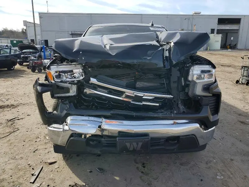 2024 CHEVROLET SILVERADO K1500 LT  