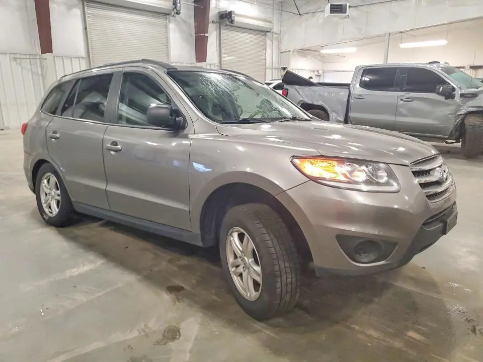 2012 HYUNDAI SANTA FE GLS  