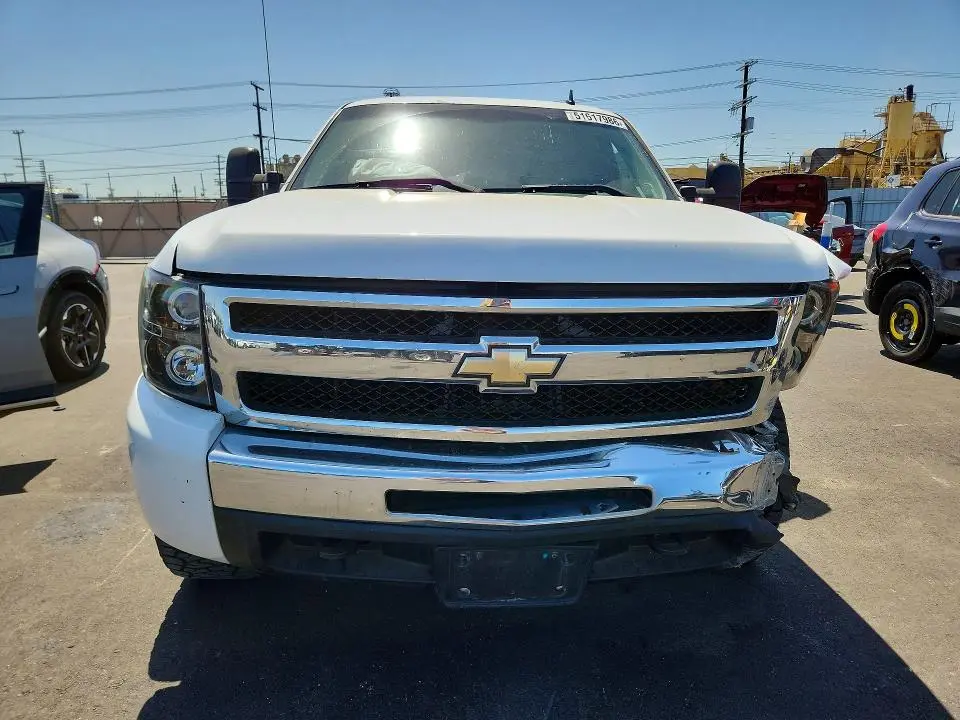 2011 CHEVROLET SILVERADO K1500 LS  