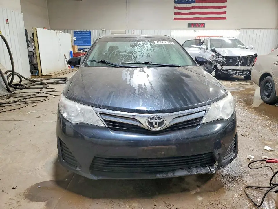 2014 TOYOTA CAMRY LE  