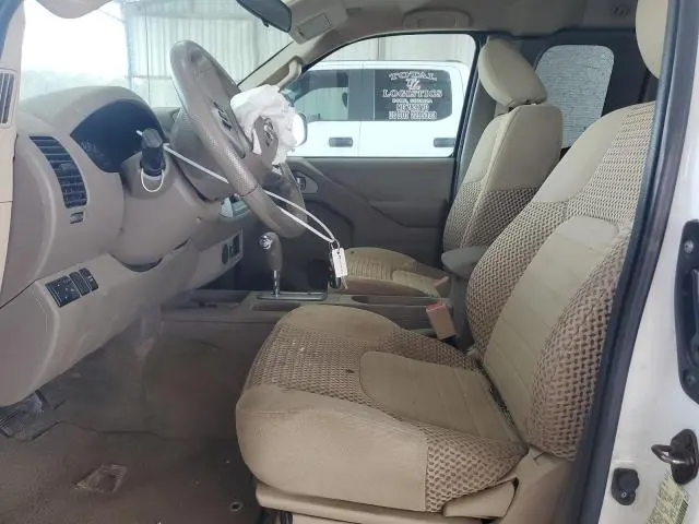 2016 NISSAN FRONTIER SV