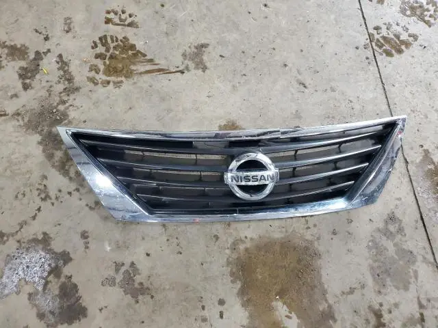 2013 NISSAN VERSA S  