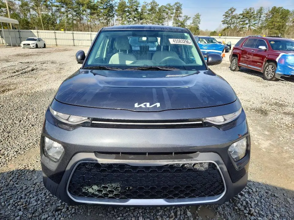 2022 KIA SOUL LX  